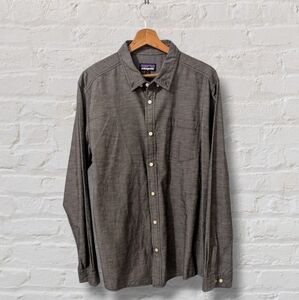 Patagonia | Men's Long Sleeve Button Down Gray Casual Shirt Size Large
